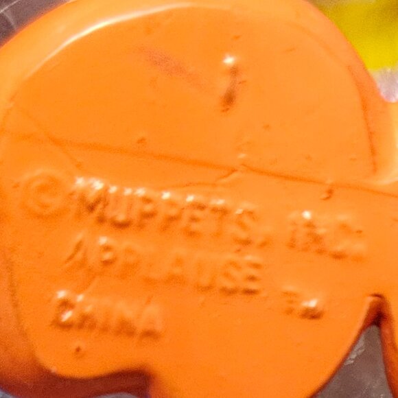 Applause Muppets, Inc - Big Bird with Cookies & Milk for Santa - Picture 15 of 16